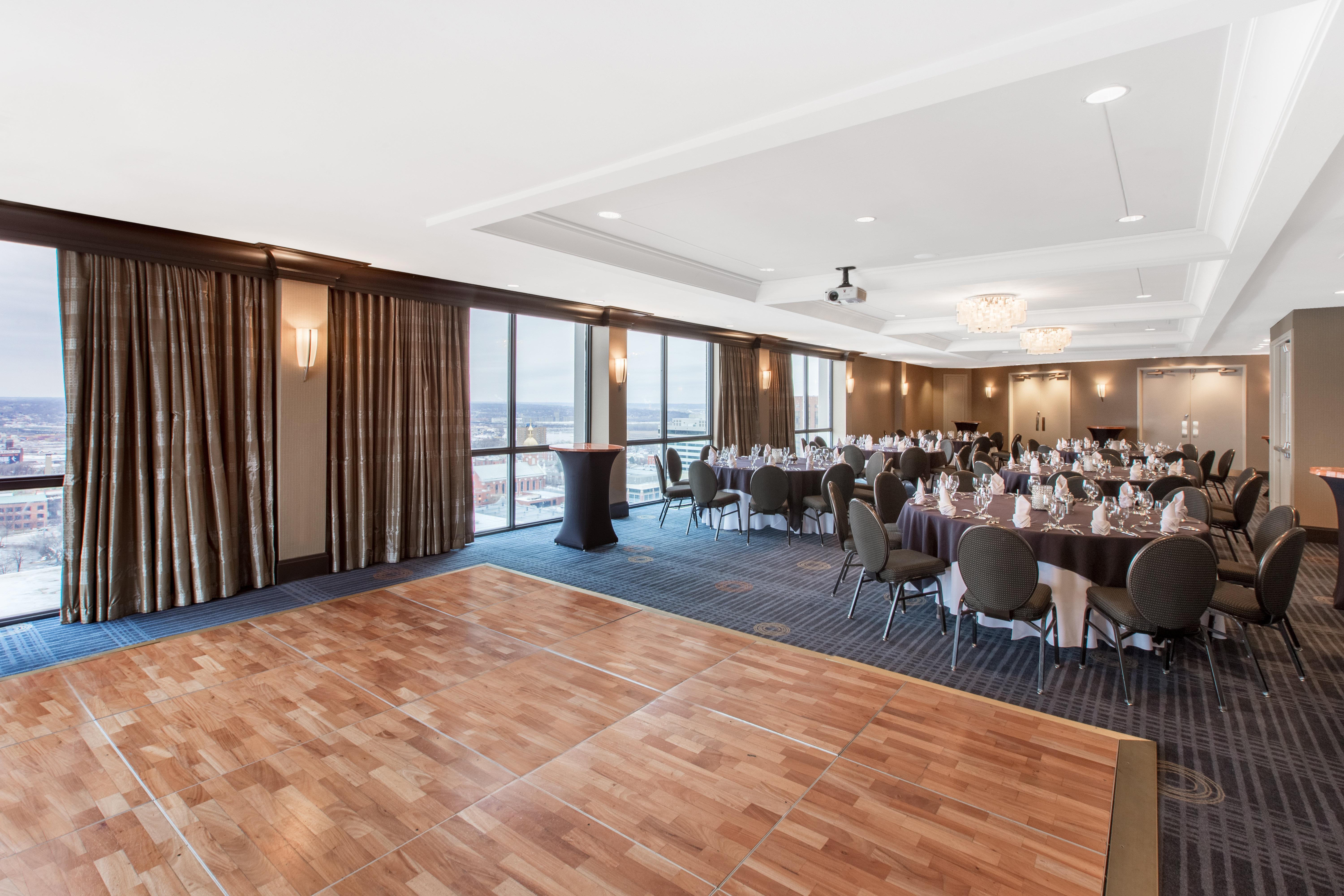 Crowne Plaza Kansas City Downtown By Ihg Exterior foto
